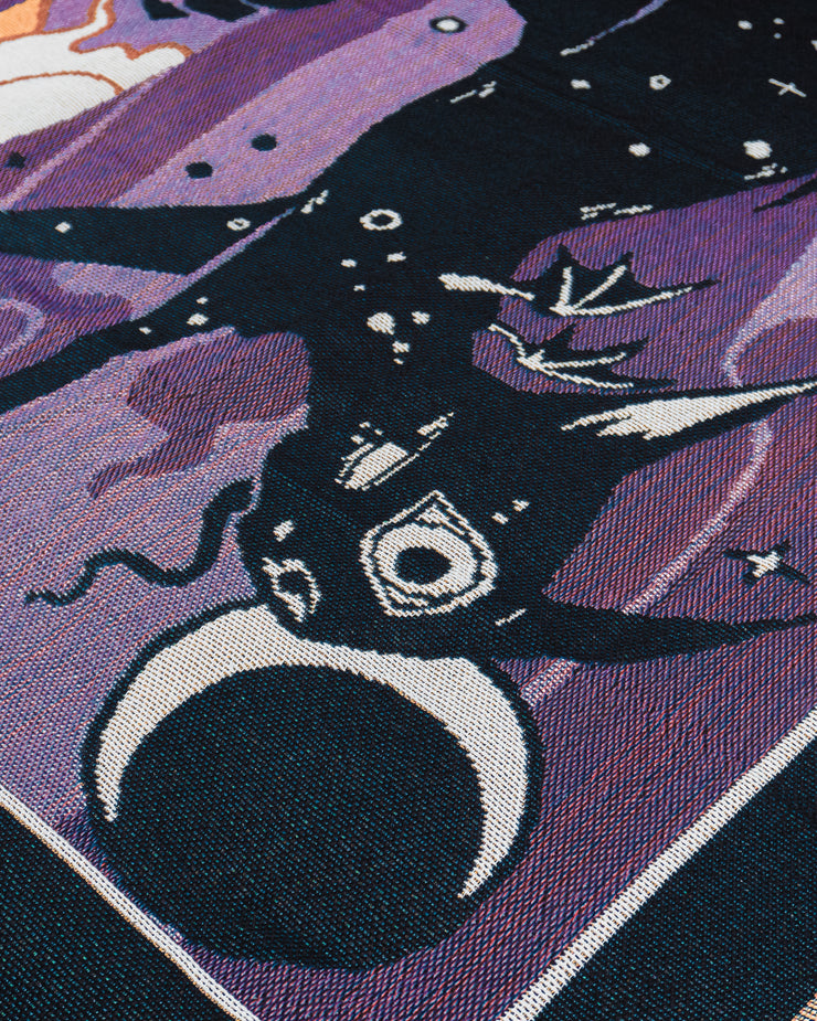 Close up of moon cats face. 